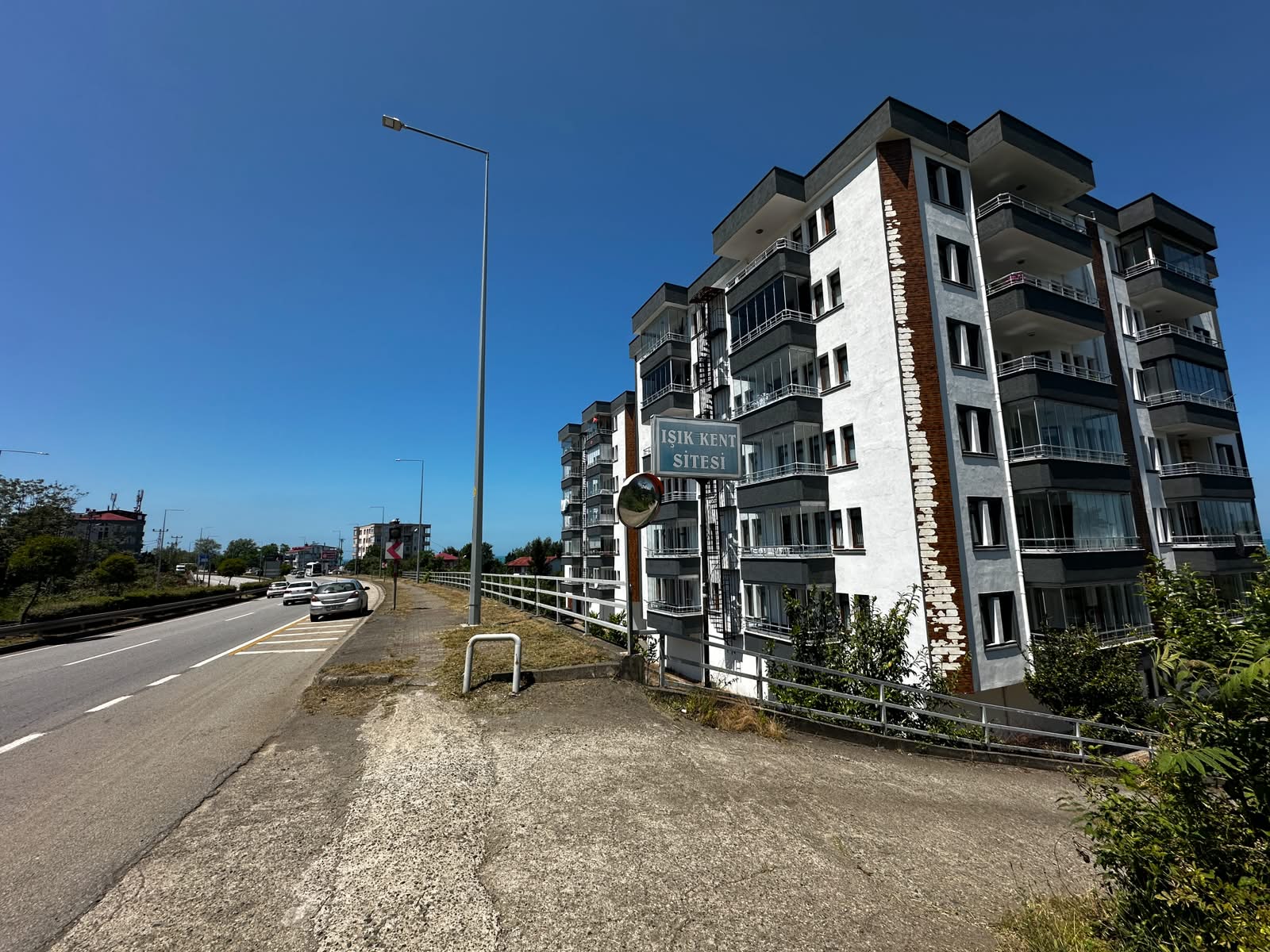 MABEL'DEN IŞIKKENT SİTESİNDE ASANSÖRLÜ İÇİ YAPILI 3+1 DAİRE